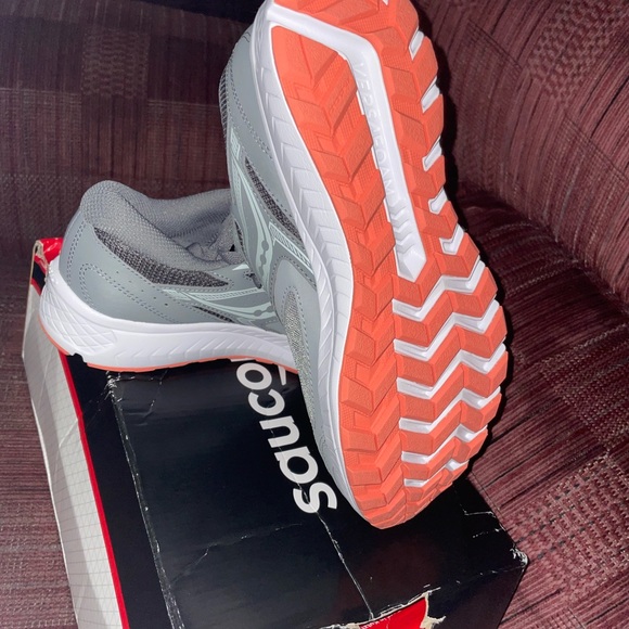 Sacouny Cohesion 13 Running/Walking shoes - Picture 7 of 8